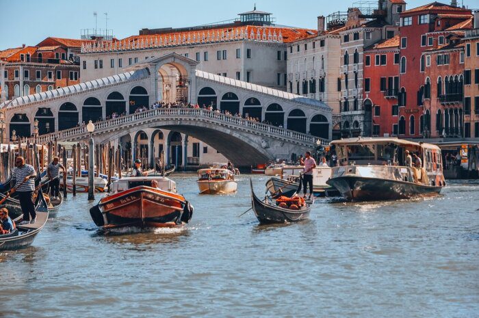 Rialto Bridge (Ponte di Rialto)